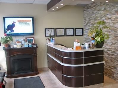 Erin Folk Animal Hospital | 4099 Erin Mills Pkwy #11, Mississauga, ON L5L 3P9, Canada | Phone: (905) 569-3647