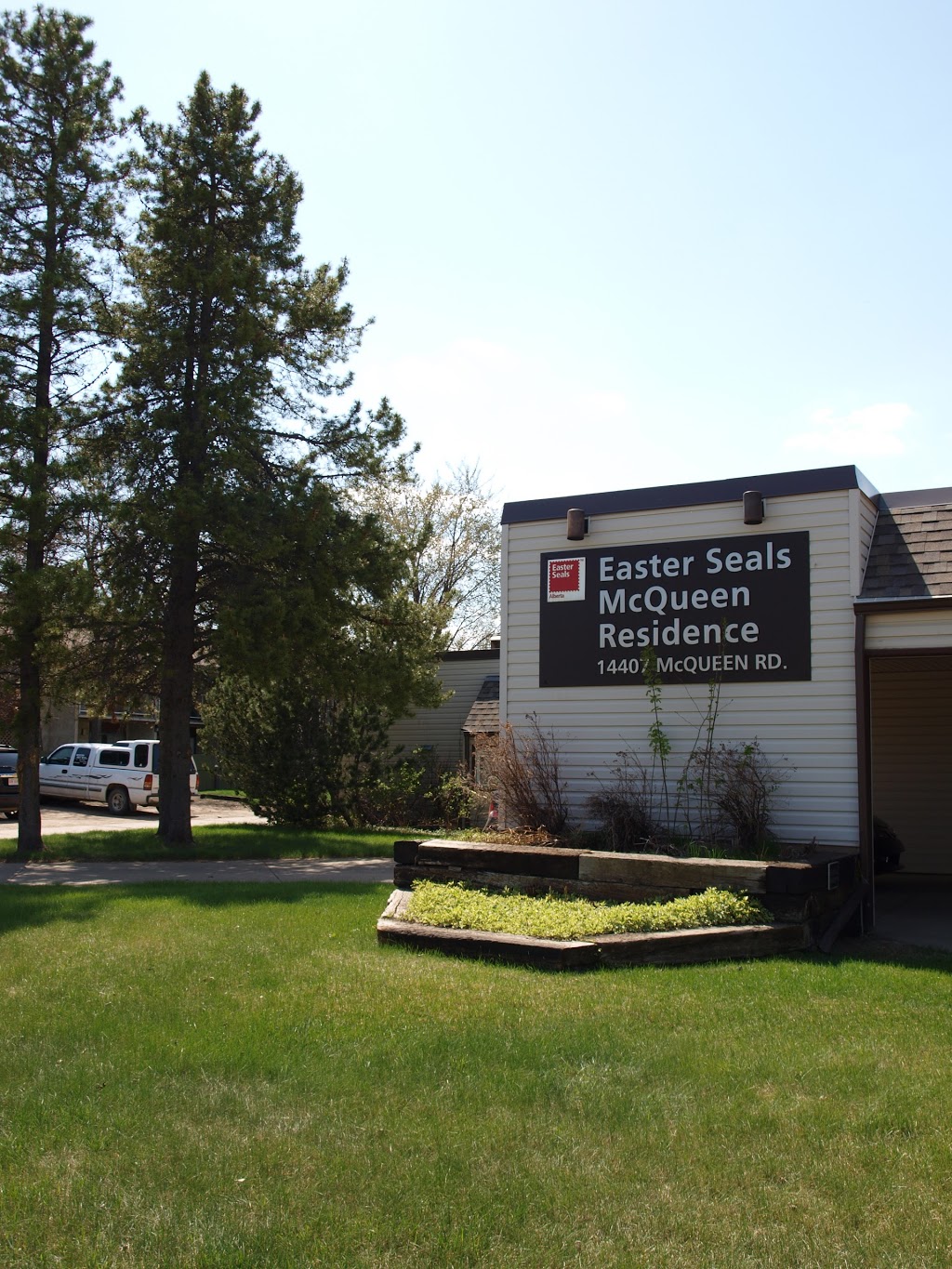 Easter Seals McQueen Residence | Edmonton, AB T5N 3L3, Canada | Phone: (877) 732-7837