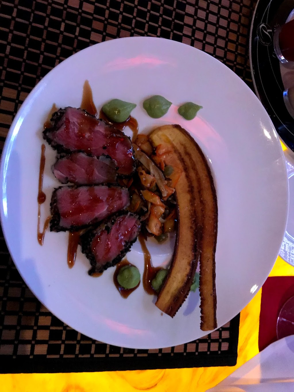 Russells Steaks, Chops, & More | 6675 Transit Rd, Williamsville, NY 14221, USA | Phone: (716) 636-4900