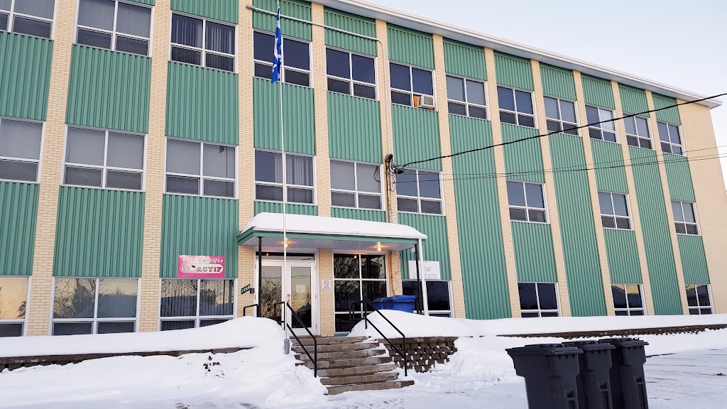 Ecole Marie Reine Des Coeurs | 1250 Rue Beaupré, Pohénégamook, QC G0L 1J0, Canada | Phone: (418) 859-2881