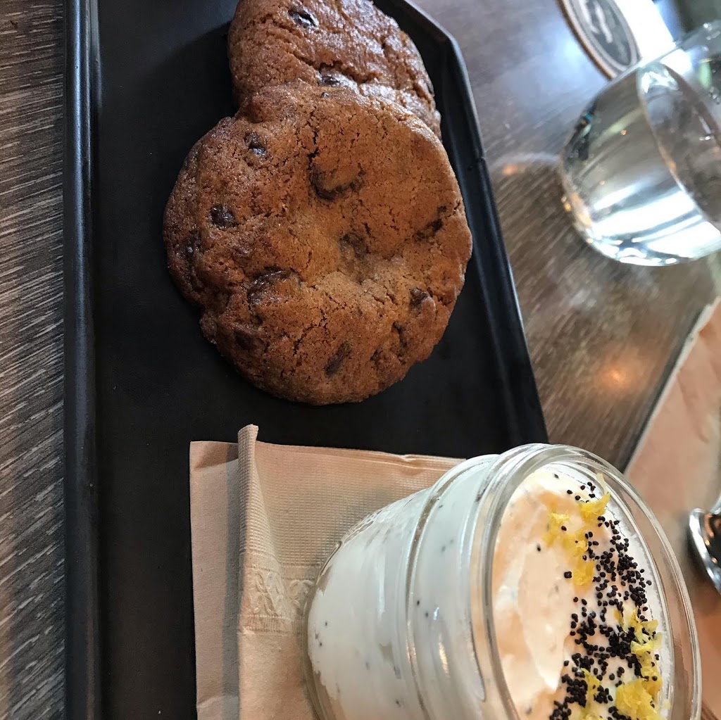 Mid-Town Station Kitchen + Drink | 1615 Dickson Ave #200, Kelowna, BC V1Y 0B1, Canada | Phone: (250) 469-9690