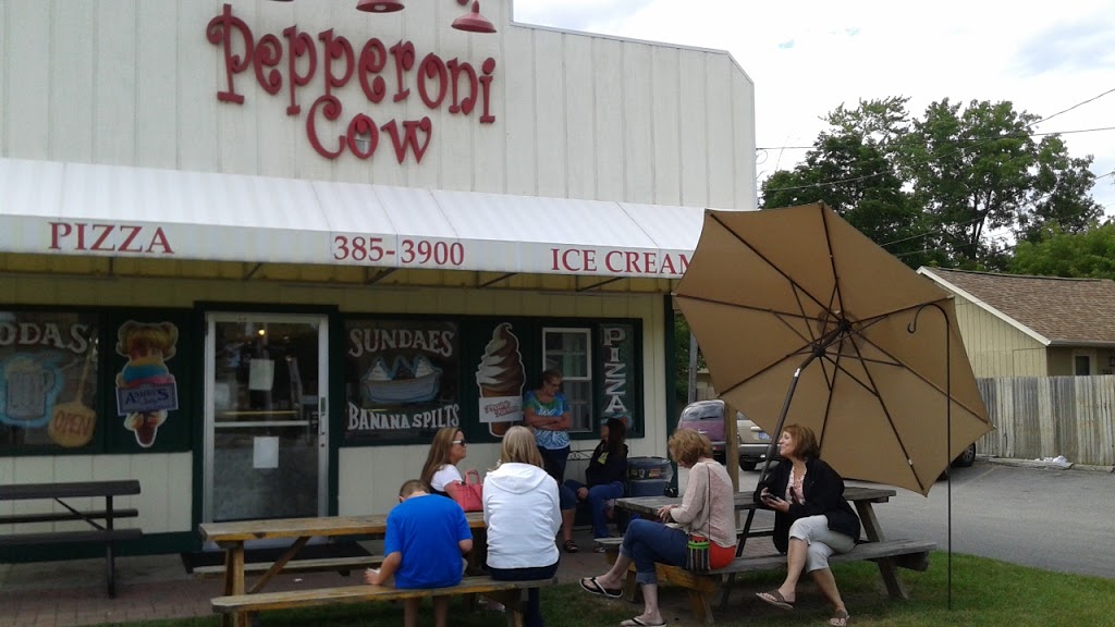 Pepperoni Cow | 7161 Lakeshore Rd, Lakeport, MI 48059, USA | Phone: (810) 385-3900