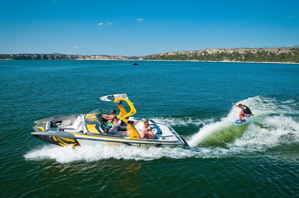 Evoke Wake Adventures | 21-1450 Union Rd, Kelowna, BC V1V 3E1, Canada | Phone: (250) 859-3127