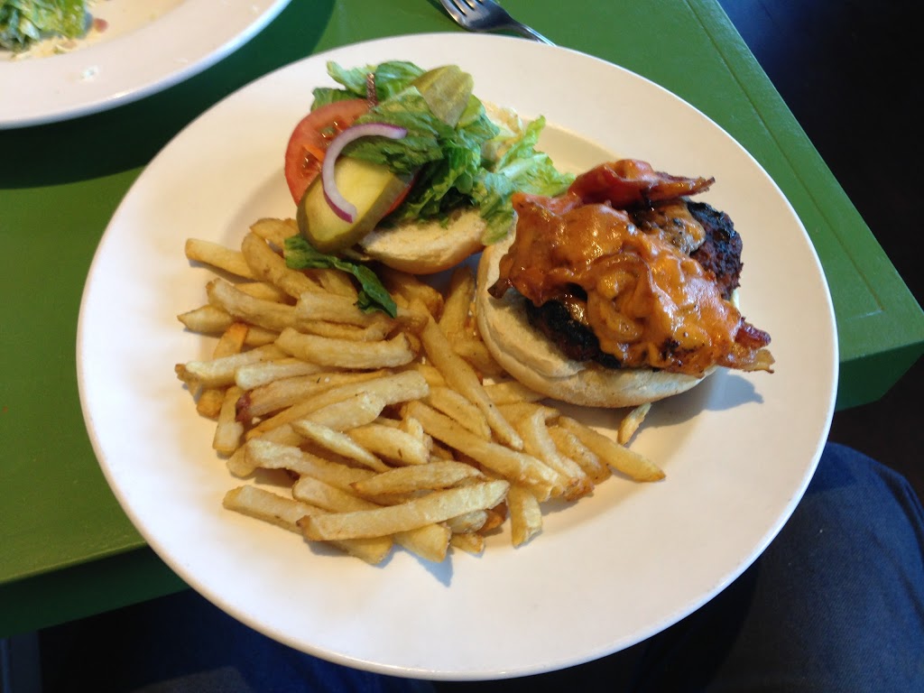 Stickleback West Coast Eatery | 5449 Sooke Rd, Sooke, BC V9Z 0C8, Canada | Phone: (778) 425-4499