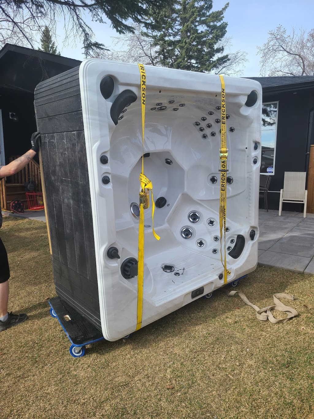 Ready Freddy moving | 522 Cranford Dr SE, Calgary, AB T3M 2L7, Canada | Phone: (403) 700-3082
