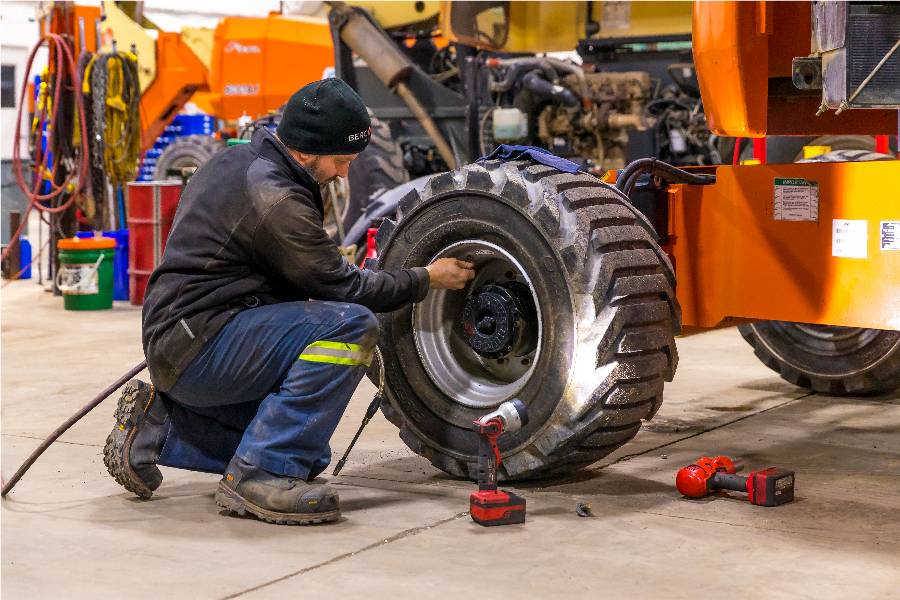 Bercon Rentals | 1075 Industrial Rd, Ayr, ON N0B 1E0, Canada | Phone: (519) 623-5555