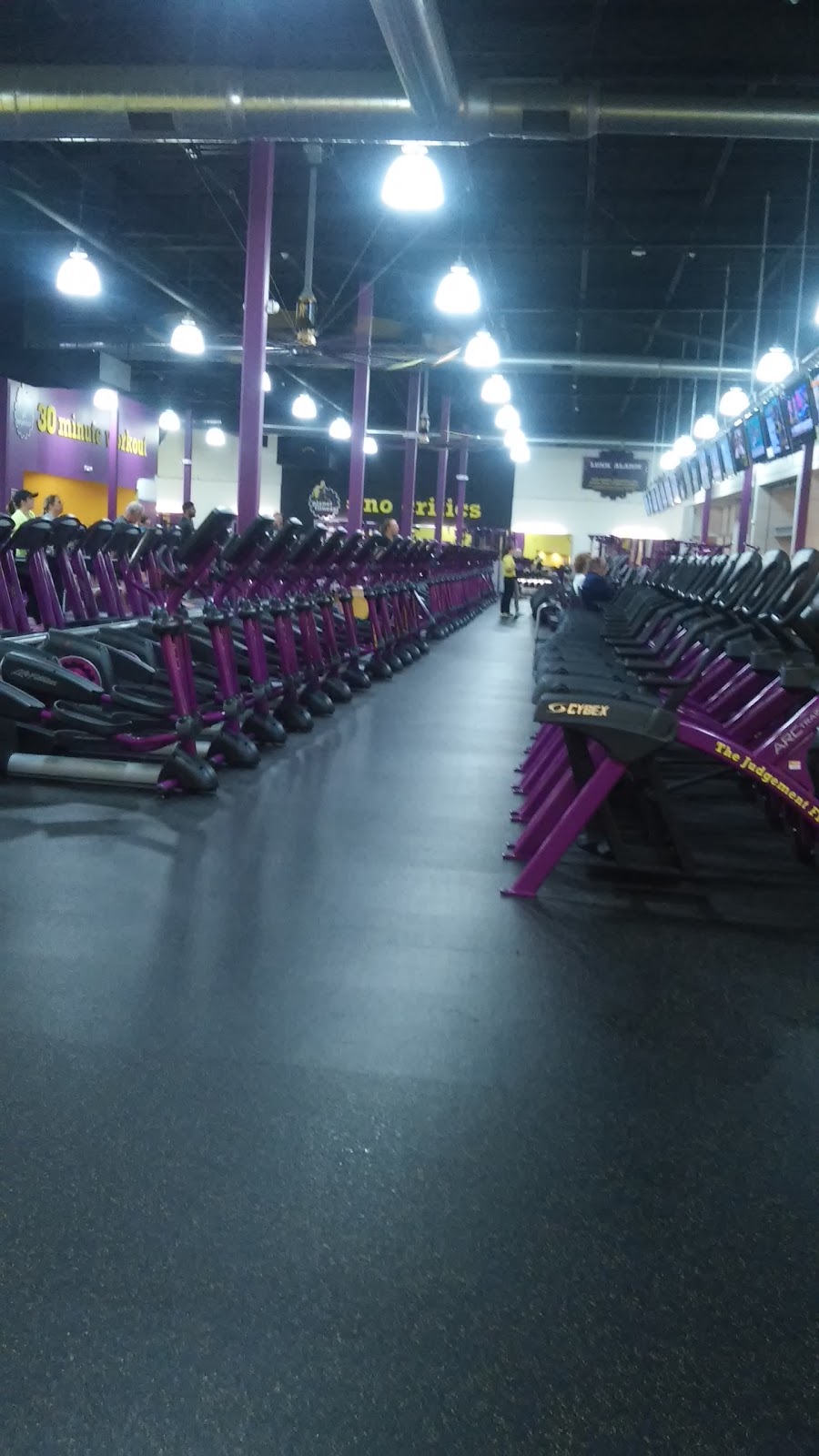 Planet Fitness | 4350 24th Ave Ste 504, Fort Gratiot Twp, MI 48059, USA | Phone: (810) 385-7400