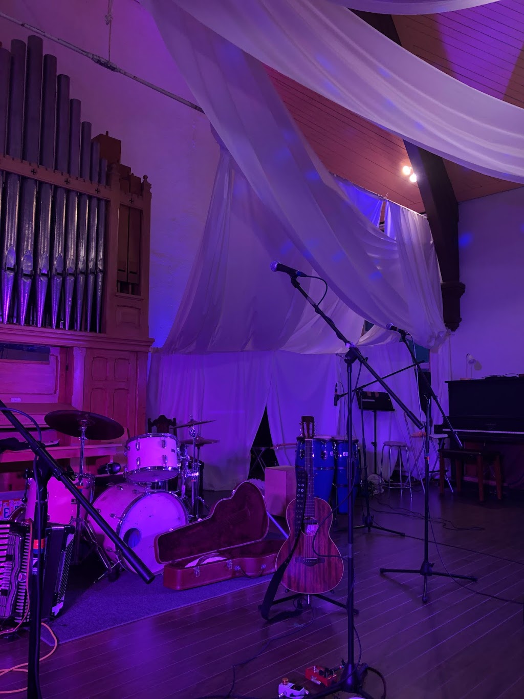Weird Church | 2688 Penrith Ave, Cumberland, BC V0R 1S0, Canada | Phone: (250) 218-7641