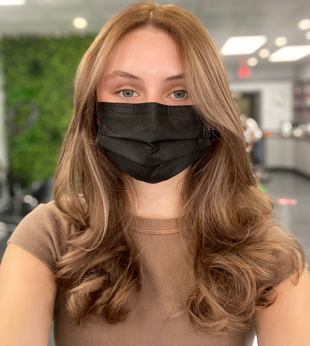 Che Hair salon | 2900 Gibford Dr unit 113, Ottawa, ON K1V 2R4, Canada | Phone: (613) 737-3872