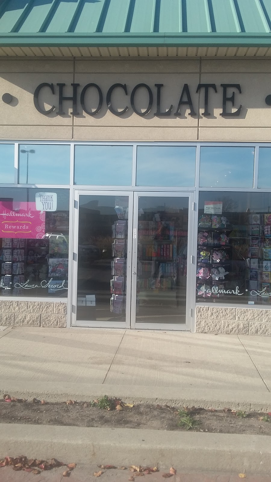 Laura Secord Hallmark | Clarkson Crossing, 950 Southdown Rd Unit B9, Mississauga, ON L5J 2Y4, Canada | Phone: (905) 403-8776