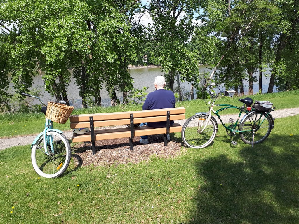 Bronx Park | Winnipeg, MB R2K 0Z5, Canada | Phone: (204) 667-5731