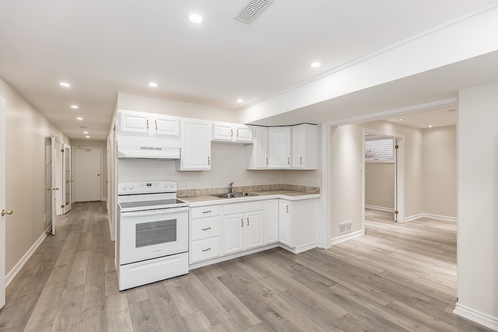 Painting Pro | 48 Nicklaus Dr, Barrie, ON L4M 6V8, Canada | Phone: (647) 573-8462
