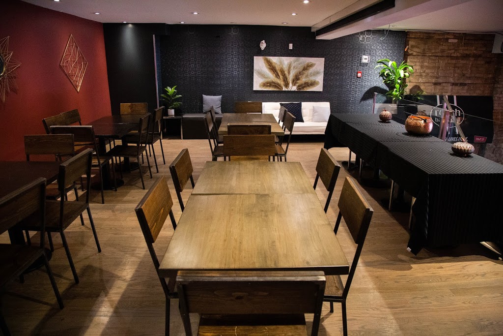 Relish Bar & Grill | 511 Danforth Ave, Toronto, ON M4K 1P5, Canada | Phone: (416) 425-4664