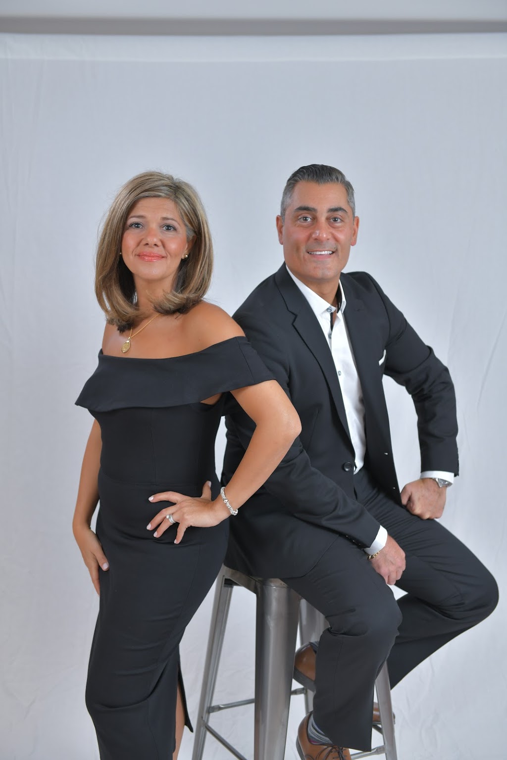 Nick and Zina Gewarges, Real Estate Agents | 5111 New St, Burlington, ON L7L 1V2, Canada | Phone: (905) 637-1700