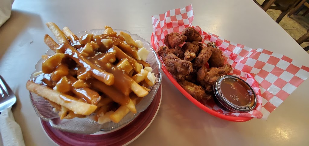 Hannahs Diner | 19500 Opeongo Line, Barrys Bay, ON K0J 1B0, Canada | Phone: (613) 756-2074