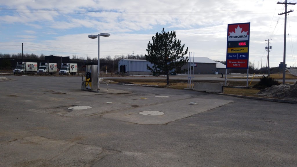 Petro Canada | 1993 15, Kingston, ON K7L 4V3, Canada | Phone: (613) 547-8181