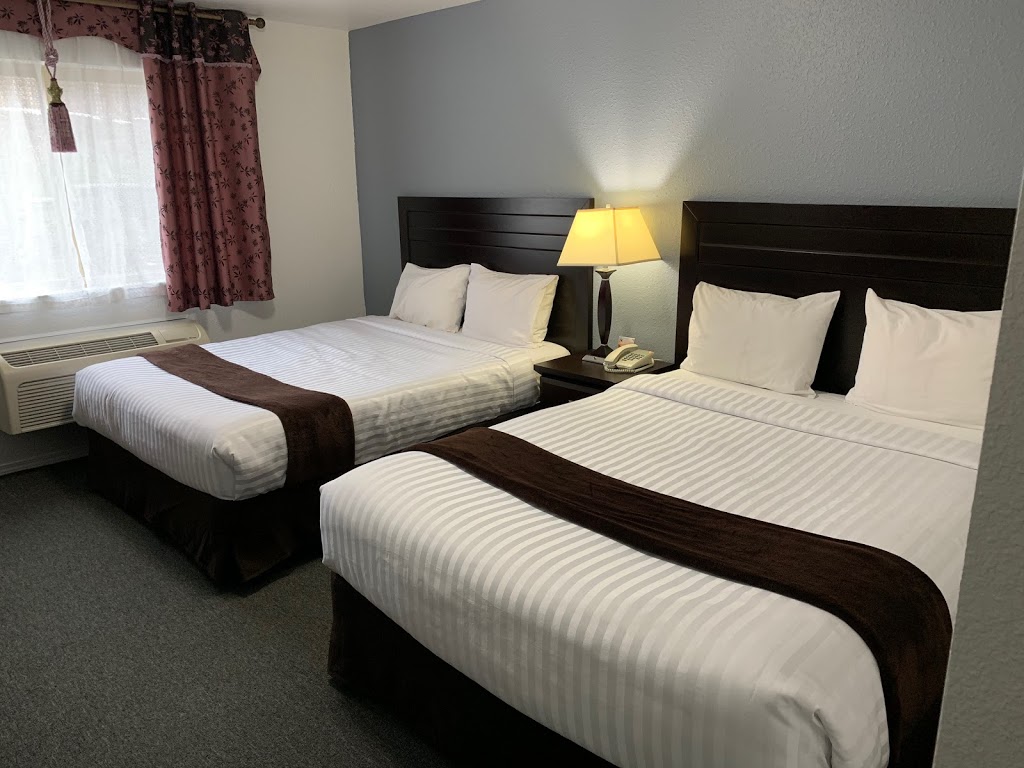Lake Country Inn | 10010 BC-97, Lake Country, BC V4V 1V7, Canada | Phone: (250) 766-4928