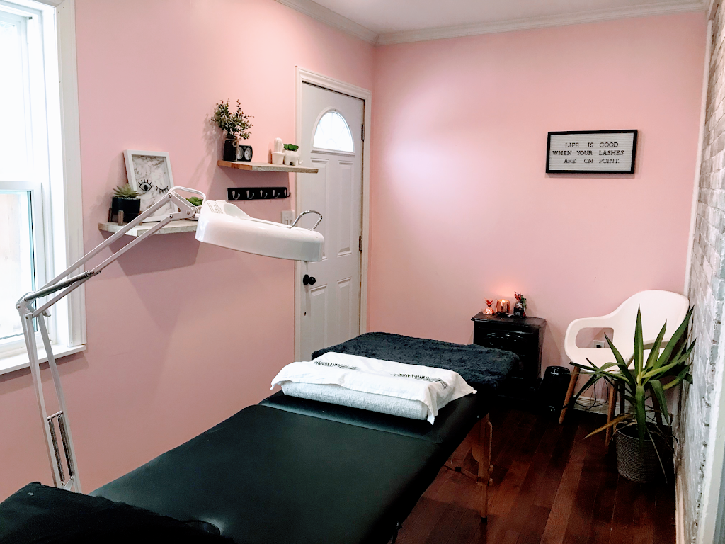 Lashes by Darby | 56 Boyne Crescent, Alliston, ON L9R 1K5, Canada | Phone: (705) 716-3824