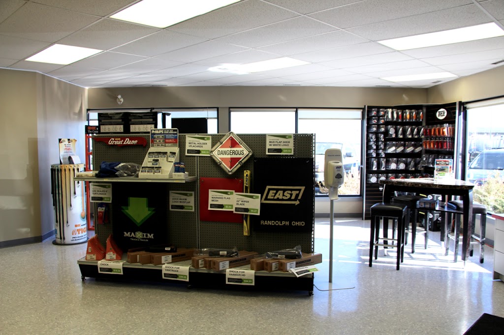 Maxim Truck & Trailer - Winnipeg Trailers | 580 Oak Point Hwy, Winnipeg, MB R3C 2E6, Canada | Phone: (204) 790-6500