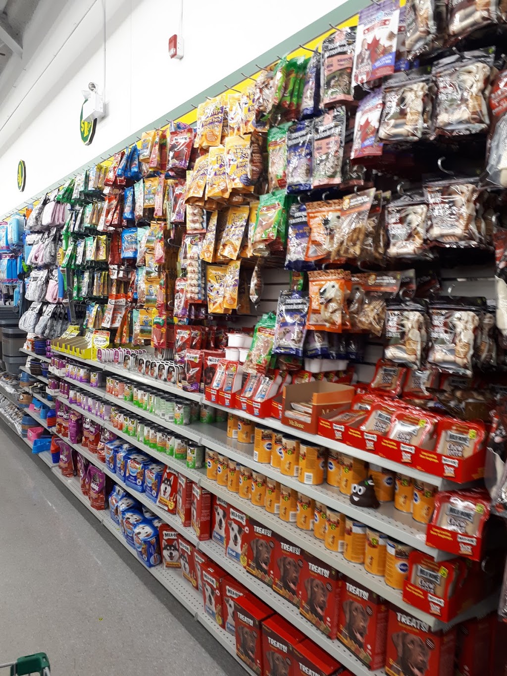 Dollarama | Crossing Centre, 12546 137 Ave NW, Edmonton, AB T5L 4Y5, Canada | Phone: (780) 371-0637