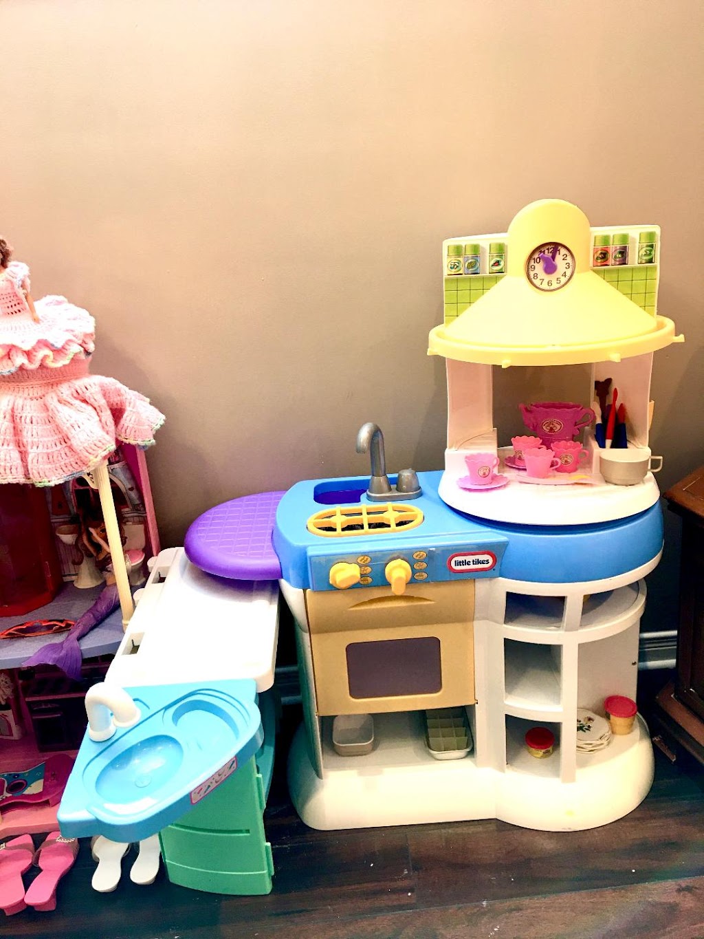 Barrhaven Home Day Care | 59 Boddington St, Nepean, ON K2J 6G1, Canada | Phone: (613) 491-2458