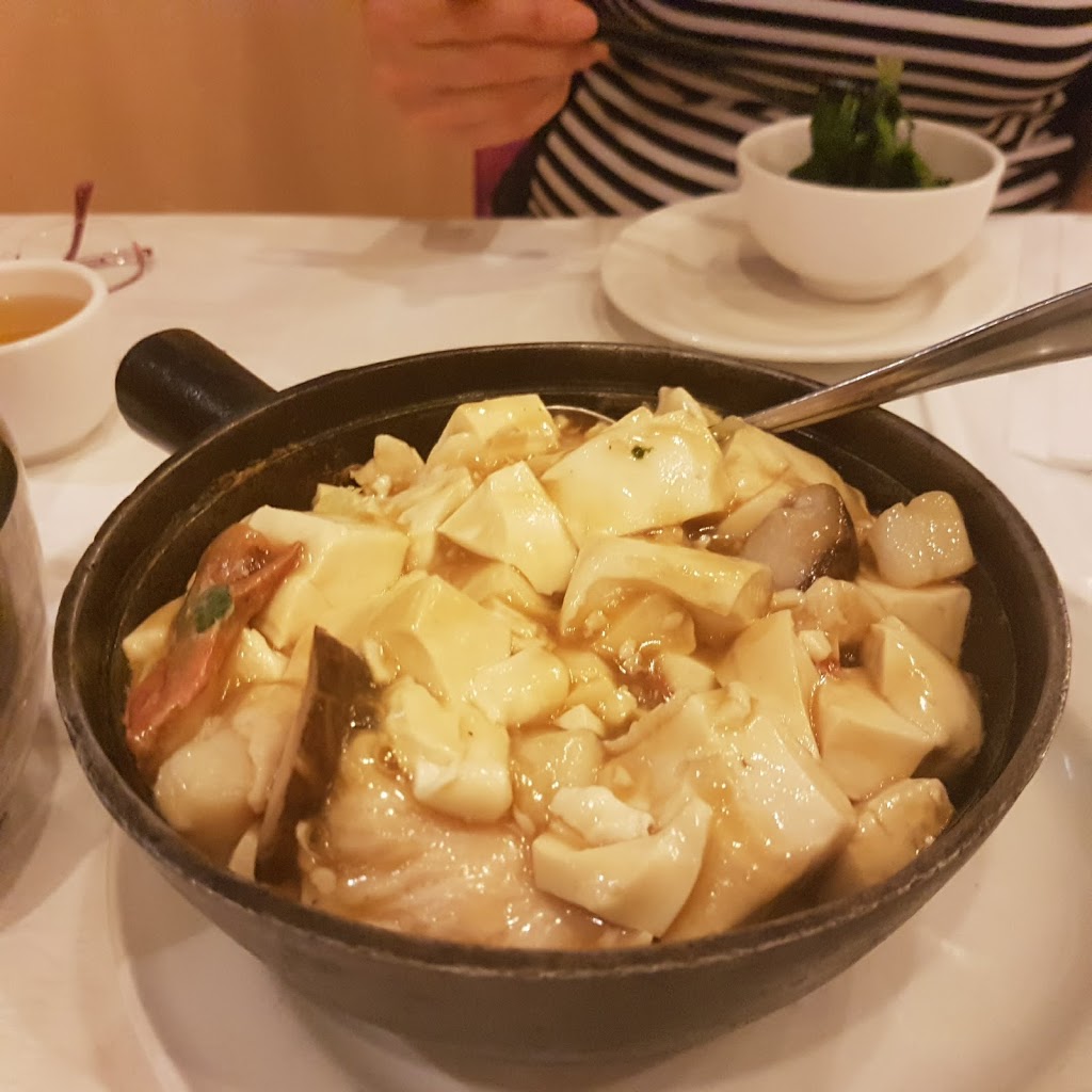 Golden Restaurant | 1-, 130 Riocan Ave, Nepean, ON K2J 5G4, Canada | Phone: (613) 825-2188