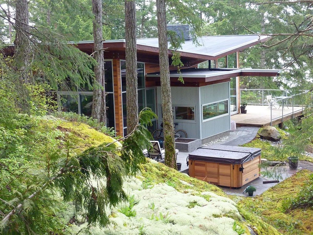 Pointhouse Suites on Sargeant Bay | 7747 Kenyon Rd, Halfmoon Bay, BC V0N 1Y1, Canada | Phone: (604) 885-7735