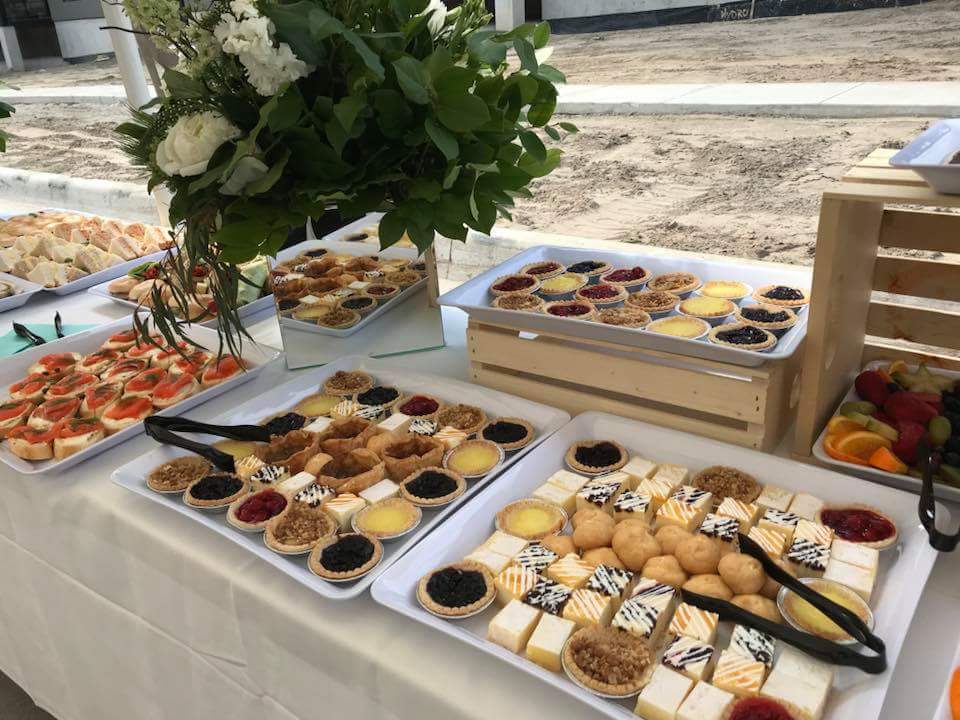 Fresco Cafe & Catering | 190 Cundles Rd E, Barrie, ON L4M 4S5, Canada | Phone: (705) 739-9965