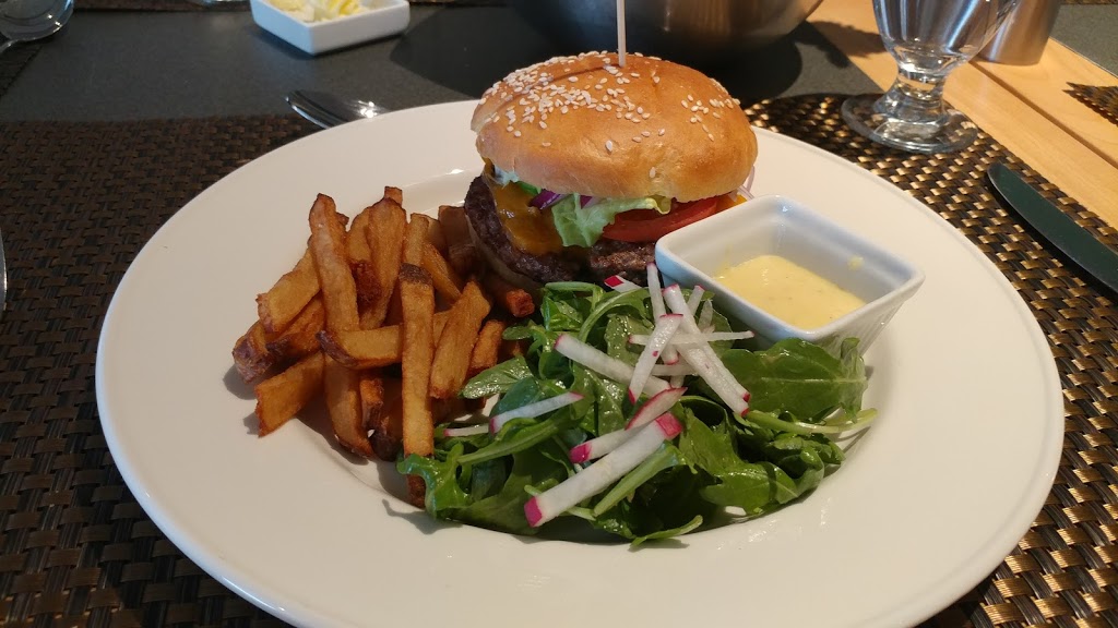 Restaurant International | 1385 Woodroffe Ave, Nepean, ON K2G 3G7, Canada | Phone: (613) 727-7691