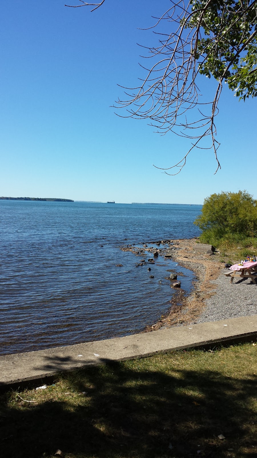 Stoney Point Park | Lachine, Montreal, QC H8T, Canada | Phone: (514) 872-0311
