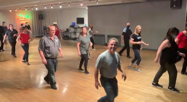Studio De Danse Fais-Moi Danser Pelletier | 2 Rue Plourde local 107, Charlemagne, QC J5Z 3E8, Canada | Phone: (514) 299-0814