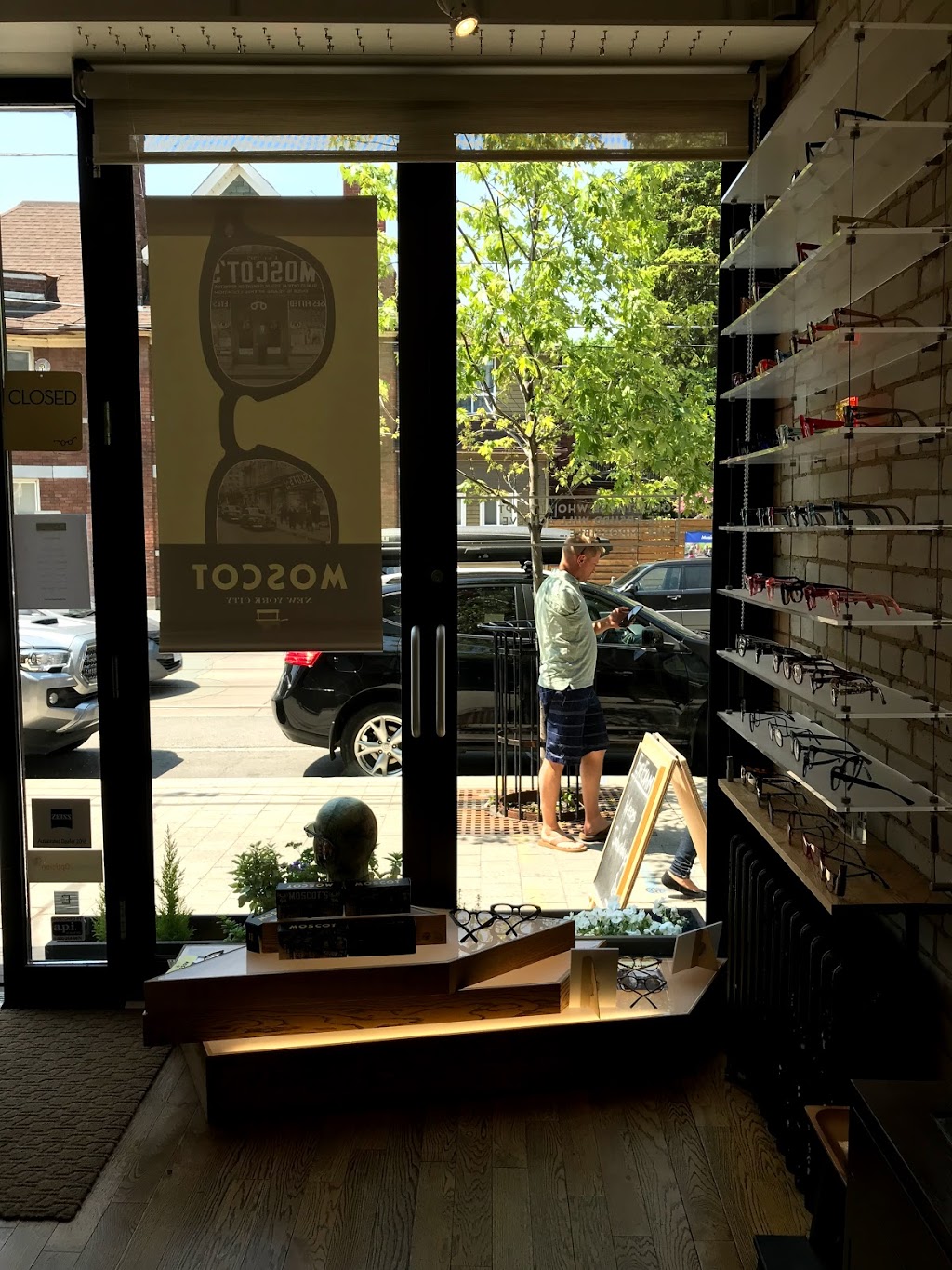 Phila Optical | 359 Roncesvalles Ave, Toronto, ON M6R 2M8, Canada | Phone: (416) 538-8580
