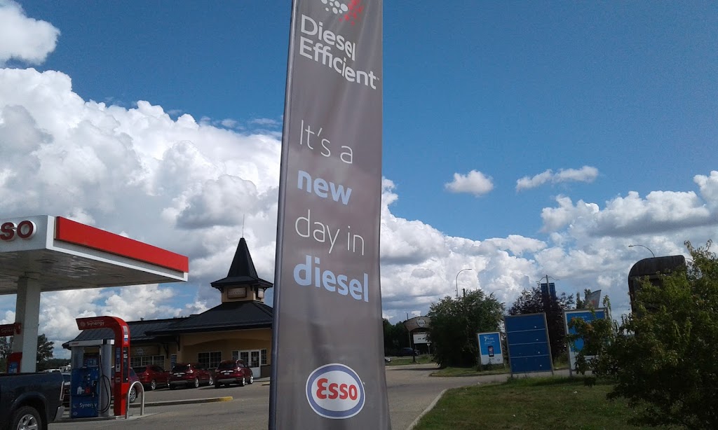 Esso | gas station | 2 AB-11A, Sylvan Lake, AB T4S 1Z7, Canada | 4038871771 OR +1 403-887-1771