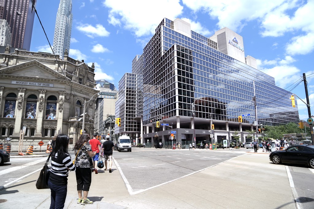 Yonge and Front Dental | 33 Yonge St, Toronto, ON M5E 1G4, Canada | Phone: (416) 364-2444