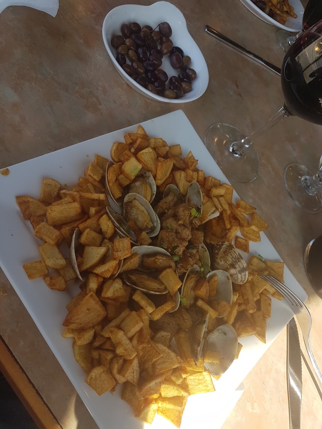 Tapas Adega | 2015 Portage Ave, Winnipeg, MB R3J 0K3, Canada | Phone: (204) 414-5508
