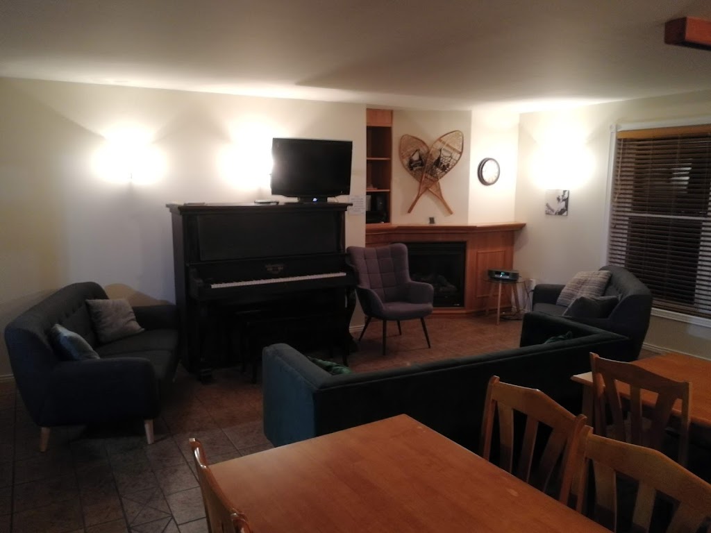 La Maison de Vébron | 56, de Vébron, LAnse-Saint-Jean, QC G0V 1J0, Canada | Phone: (418) 272-3232