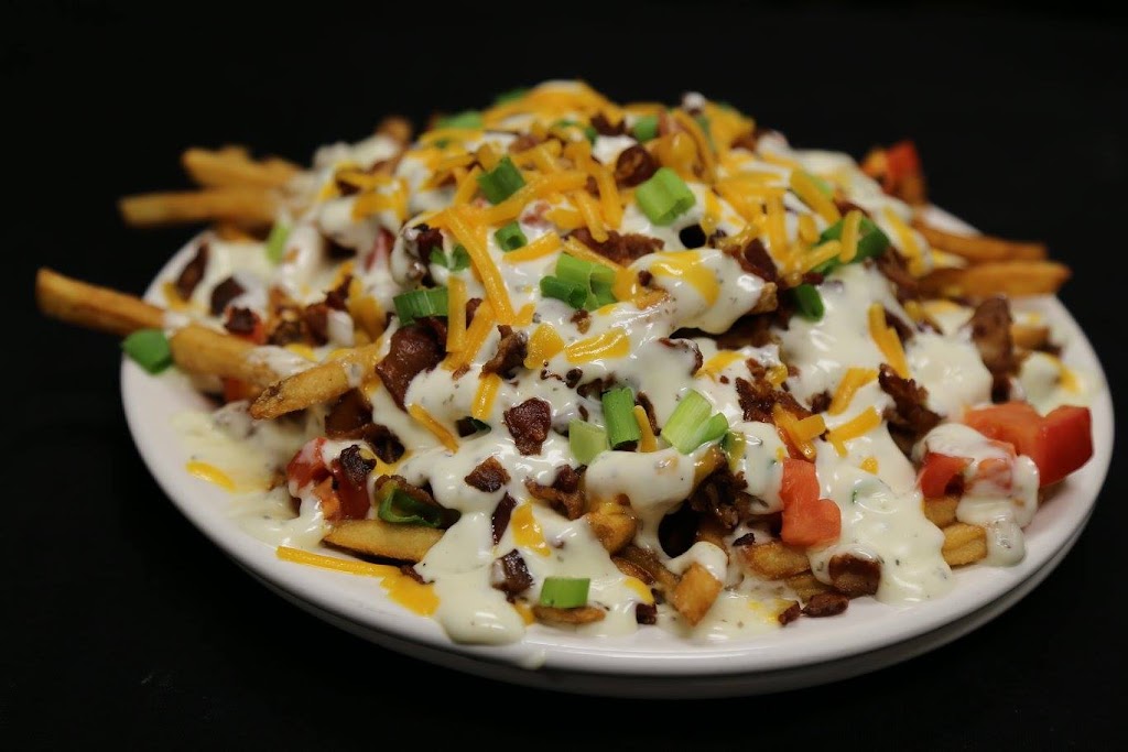 Call-Inns Hotel & Wise-ers Bar and Restaurant | 125 Broadway Avenue East, Pilot Mound, MB R0G 1P0, Canada | Phone: (204) 825-2800
