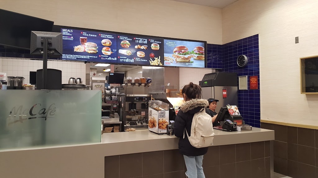 McDonalds | 2370 McPhillips St, Winnipeg, MB R2V 3J6, Canada | Phone: (204) 949-6013