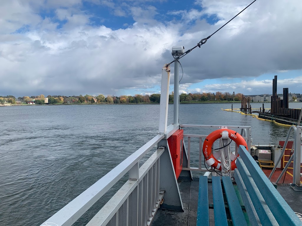 Wolfe Island Ferry | Barrack St, Kingston, ON K7K 2X9, Canada | Phone: (613) 548-1080