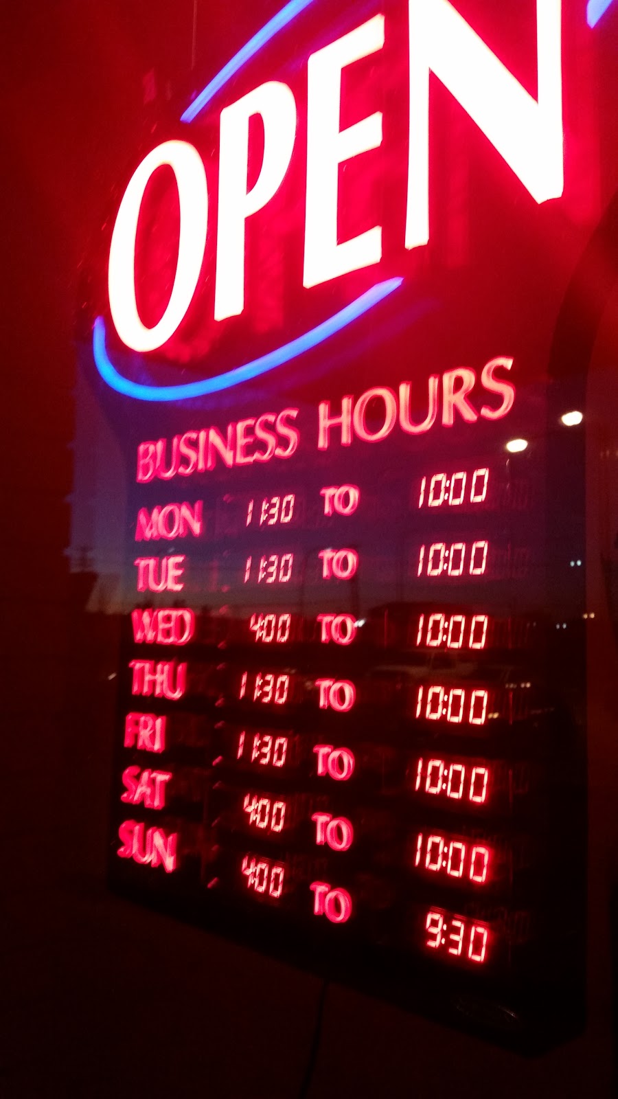 Mikan Sushi | 2188 McPhillips St, Winnipeg, MB R2V 3C8, Canada | Phone: (204) 888-8466