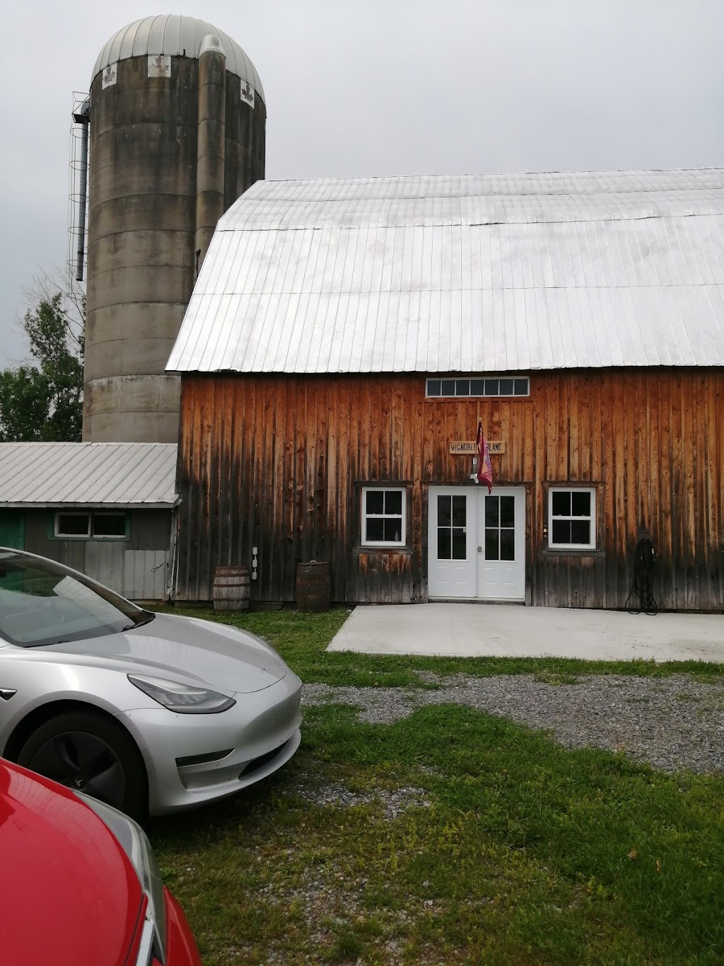 Vignoble Leblanc | 1419 QC-132, Saint-Anicet, QC J0S 1M0, Canada | Phone: (450) 264-4026