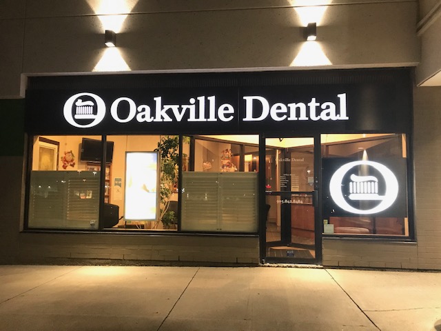 Oakville Dental | 300 North Service Rd W, Oakville, ON L6M 2S1, Canada | Phone: (905) 842-8484