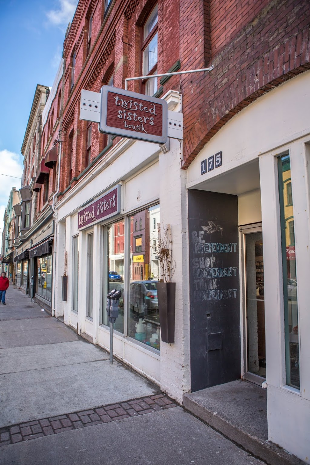 Twisted Sisters boutik | 175 Water St, St. Johns, NL A1C 1B1, Canada | Phone: (709) 722-6004