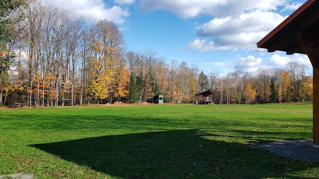 Glebe Park | 289 College Dr, Haliburton, ON K0M 1S0, Canada | Phone: (705) 457-1740