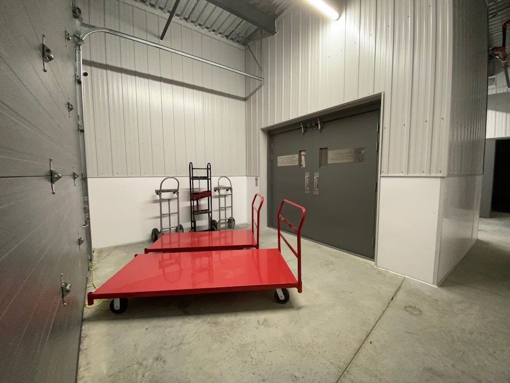 Entrepôt du Quartier | 1922 Rue Pierre-Louis-Le Tourneux, Beloeil, QC J3G 6S8, Canada | Phone: (450) 464-0350