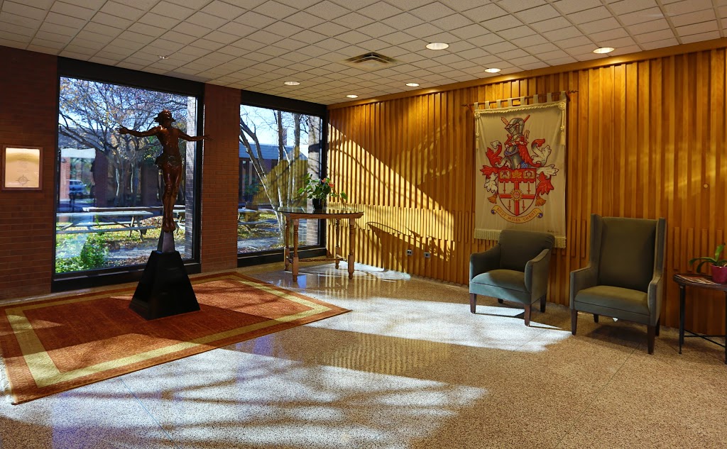 Saint Pauls High School | 2200 Grant Ave, Winnipeg, MB R3P 0P8, Canada | Phone: (204) 831-2300