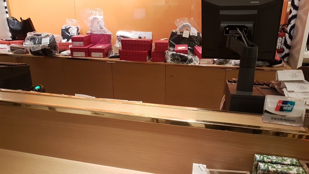 Tory Burch | 13850 Steeles Avenue W #521, Halton Hills, ON L7G 0J1, Canada | Phone: (905) 636-1894