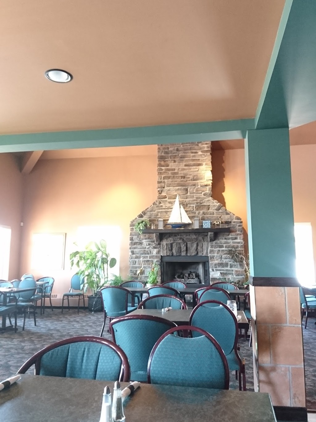Landing Restaurant | Range Rd 30, Red Deer County, AB T0M 1V0, Canada | Phone: (403) 728-3010