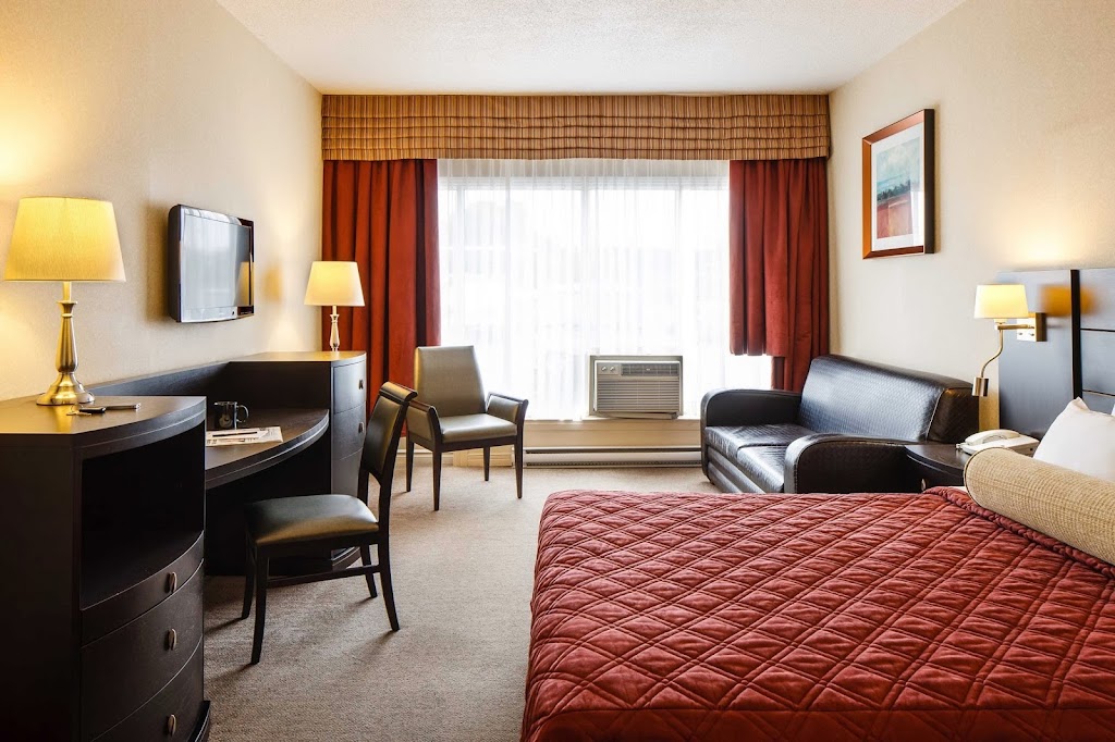 Auberge Royal Versailles | 7200 Rue Sherbrooke E, Montréal, QC H1N 1E7, Canada | Phone: (514) 256-1613