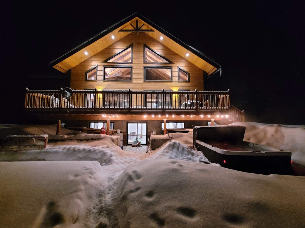 Chalet Mille Isles | 1534 Chem. de Mille Isles, Mille-Isles, QC J0R 1A0, Canada | Phone: (514) 995-8285